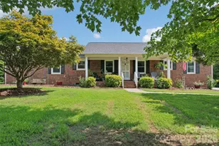 2004 Battle St, Salisbury, NC 28146 - Photo 4