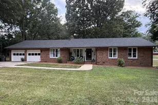 400 S Westover Dr, Monroe, NC 28112 - Photo 1