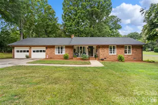 400 S Westover Dr, Monroe, NC 28112 - Photo 2