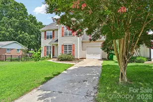 7329 Starvalley Dr, Charlotte, NC 28210 - Photo 4