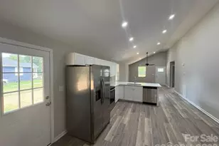 514 Gardner St, Shelby, NC 28150 - Photo 34