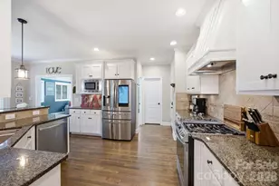 240 Silver Cliff Dr, Mount Holly, NC 28120 - Photo 22