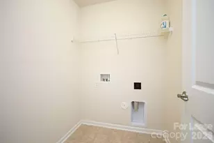 2704 Silverthorn Dr, Charlotte, NC 28273 - Photo 16
