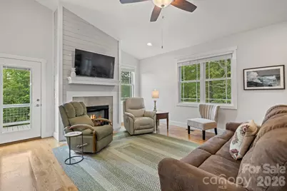 82 Summit Circle, Hendersonville, NC 28739 - Photo 12