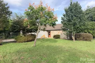 102 Nob Hill Dr, Gaffney, SC 29340 - Photo 1