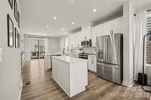 1018 Simcoe Ln, Charlotte, NC 28217 - Photo 2