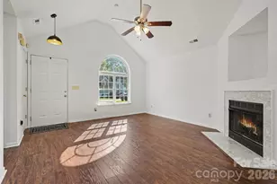 1910 Olsen Ln, Charlotte, NC 28213 - Photo 2