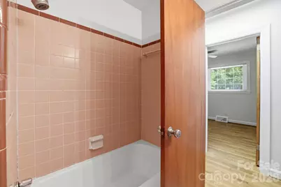 4020 Wilson Lane, Charlotte, NC 28206 - Photo 18