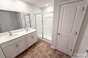 7244 Finnigan Rd, Charlotte, NC 28215 - Photo 12