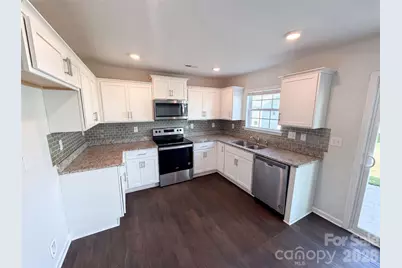 7244 Finnigan Road, Charlotte, NC 28215 - Photo 2