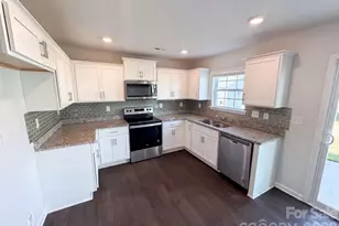 7244 Finnigan Rd, Charlotte, NC 28215 - Photo 2