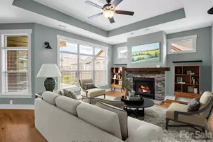 595 Summerfield Pl, Flat Rock, NC 28731 - Photo 4