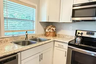 530 NW Stage St, Lenoir, NC 28645 - Photo 8