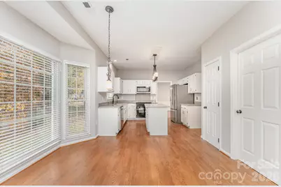 5923 Swanston Drive, Charlotte, NC 28269 - Photo 10