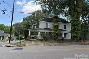 403 S Race St, Statesville, NC 28677 - Photo 2