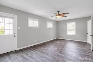 119 Scenic View Dr, Swannanoa, NC 28778 - Photo 14