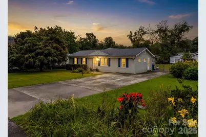 119 Scenic View Drive, Swannanoa, NC 28778 - Photo 2