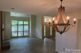 9132 E Orchard Ln, Charlotte, NC 28210 - Photo 12