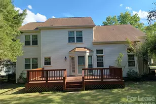9132 E Orchard Ln, Charlotte, NC 28210 - Photo 4