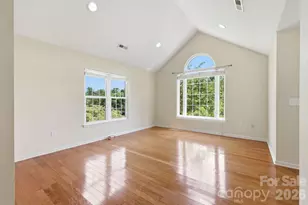 320 Meadowbrook Dr, Canton, NC 28716 - Photo 4