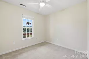 320 Meadowbrook Dr, Canton, NC 28716 - Photo 12