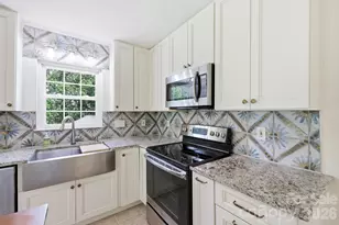 320 Meadowbrook Dr, Canton, NC 28716 - Photo 10