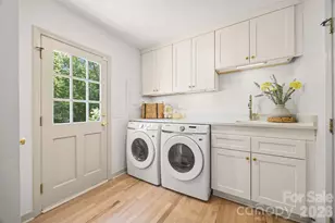 1340 Piccadilly Dr, Charlotte, NC 28211 - Photo 10