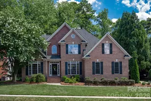7102 Edenderry Dr, Charlotte, NC 28270 - Photo 2