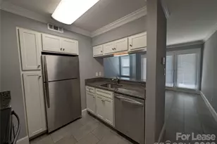 306 S Cedar St, Charlotte, NC 28202 - Photo 2
