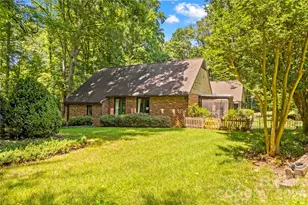 203 Wickersham Dr, Statesville, NC 28625 - Photo 14