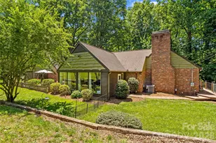 203 Wickersham Dr, Statesville, NC 28625 - Photo 4
