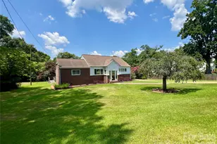 2307 McLean St, Gastonia, NC 28054 - Photo 2