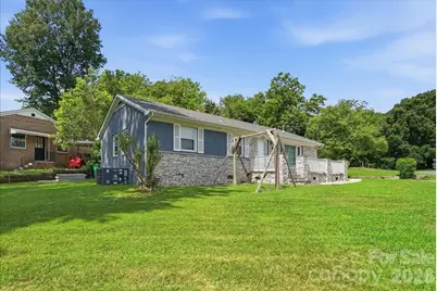 4324 Hidden Valley Road, Charlotte, NC 28213 - Photo 2