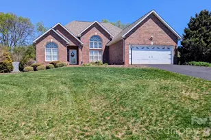 3992 Brickfield St, Hickory, NC 28602 - Photo 1