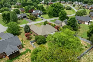 3992 Brickfield St, Hickory, NC 28602 - Photo 38