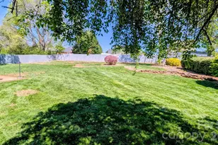 3992 Brickfield St, Hickory, NC 28602 - Photo 2