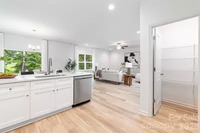 9532 Misenheimer Road, Charlotte, NC 28215 - Photo 2