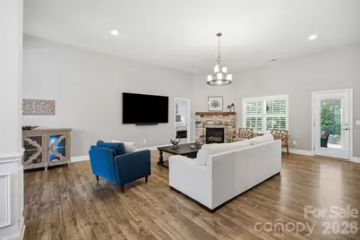 193 Hunters Hill Drive, Statesville, NC 28677 - Photo 10