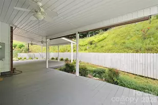121 Fortner Dr, Waynesville, NC 28786 - Photo 36
