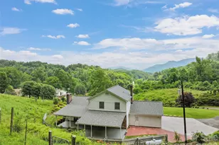 121 Fortner Dr, Waynesville, NC 28786 - Photo 2