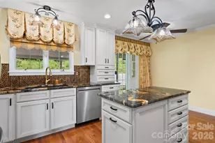 121 Fortner Dr, Waynesville, NC 28786 - Photo 10