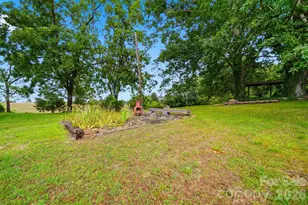 8134 Rhodhiss Rd, Connelly Springs, NC 28612 - Photo 22