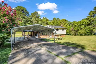 176 Michael St, Bostic, NC 28018 - Photo 4
