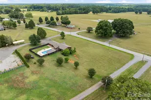 7610 Long Island Rd, Catawba, NC 28609 - Photo 12