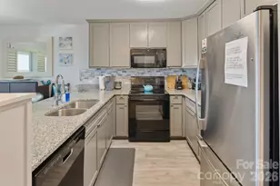 301 Pinnacle Inn Rd, Beech Mountain, NC 28604 - Photo 10