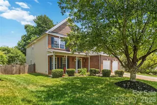 8522 Delamere Ln, Charlotte, NC 28269 - Photo 2