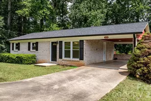 2428 Cedar Valley Dr, Conover, NC 28613 - Photo 2
