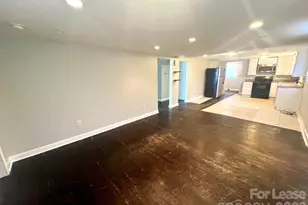 922 Ambassador St, Charlotte, NC 28208 - Photo 2