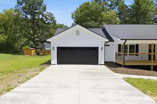 322 Jody St, East Flat Rock, NC 28726 - Photo 44