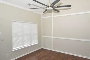 605 Mountainwater Dr, Charlotte, NC 28262 - Photo 2